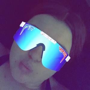 Meet your Posher, Cassidy